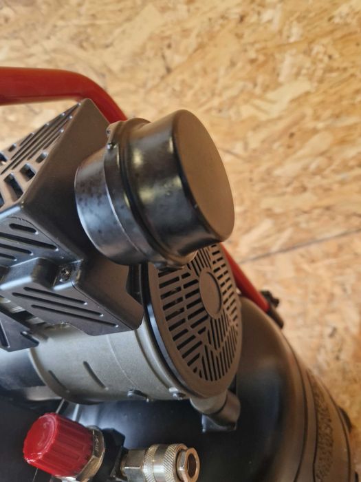 Sprężarka powietrza Einhell Kompressor TE-AC 135/24 Silent Plus