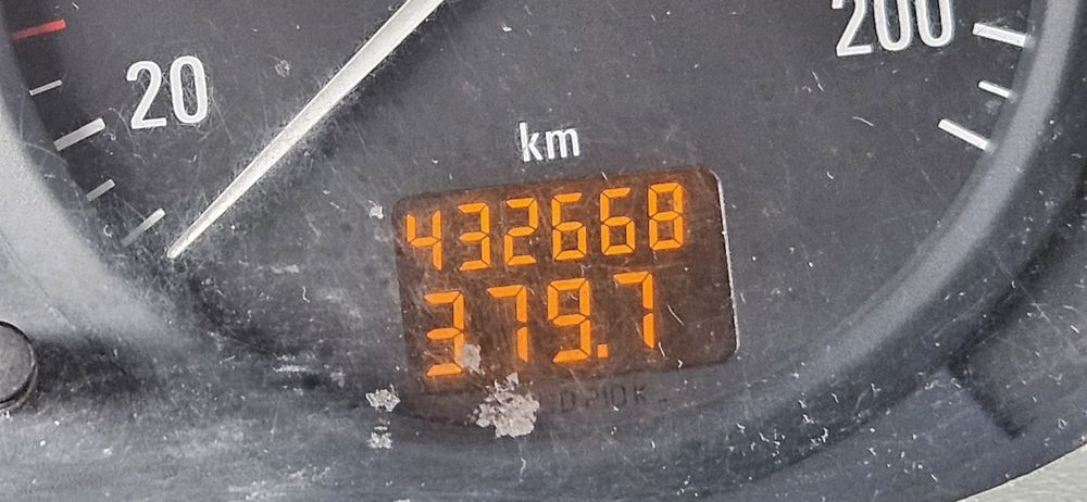Opel Vivaro 1.9 tdi 2004r 5 osobowy