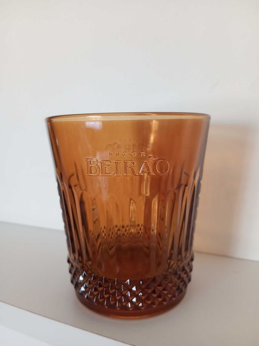 Copo em vidro licor Beirão 1929