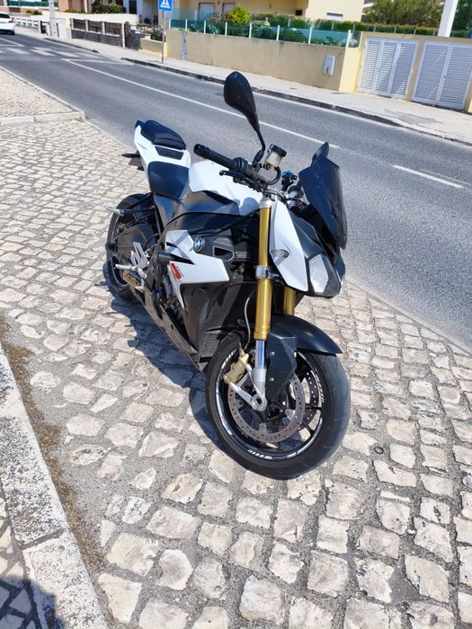 Vendo BMW S 1000 R.