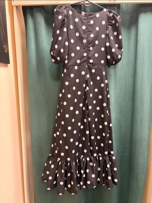 Sukienka retro w grochy