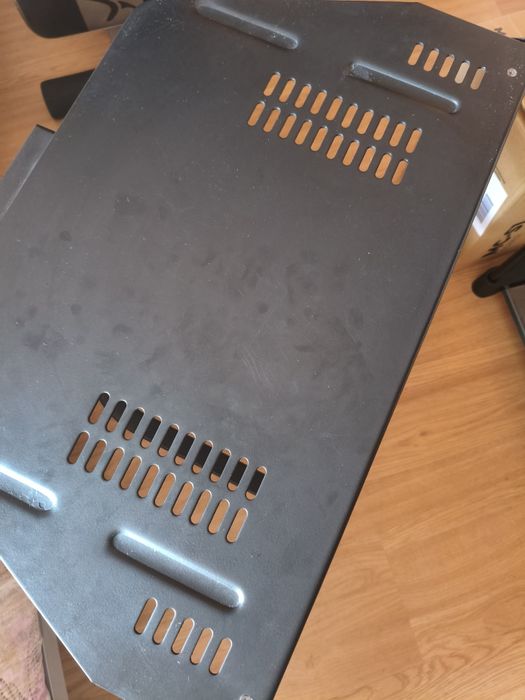 Suporte para TV com rodas