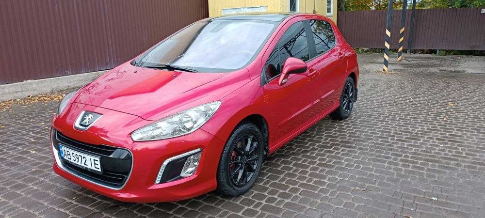 Продам власний Peugeot 308, 2011 р., автомат