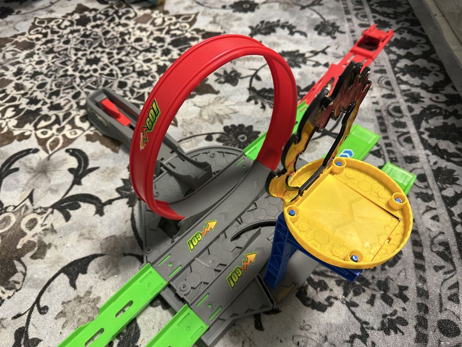 Продам  трек  для машинок