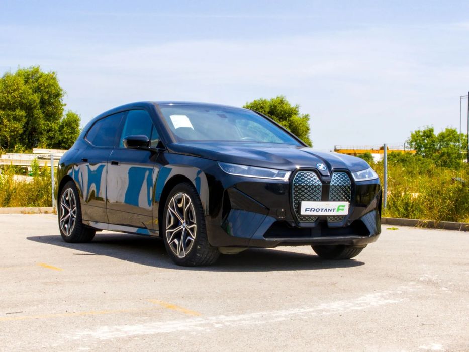 BMW iX xDrive40