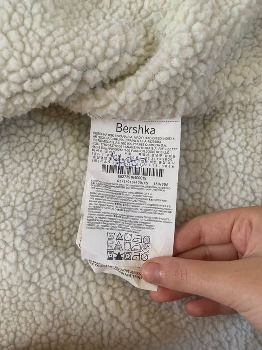 Утеплена жіноча джинсова куртка bershka xs
