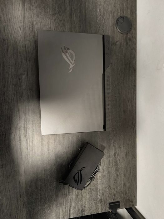 Asus Rog strik R7 3050RTX 16 Ram 512GB 3x S/ Juros