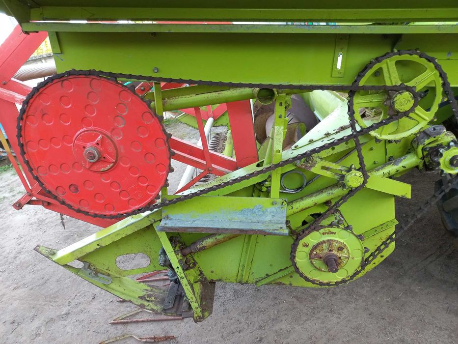 Комбайн Claas Cosmos