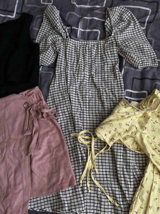 Віддам речі за 200 грн