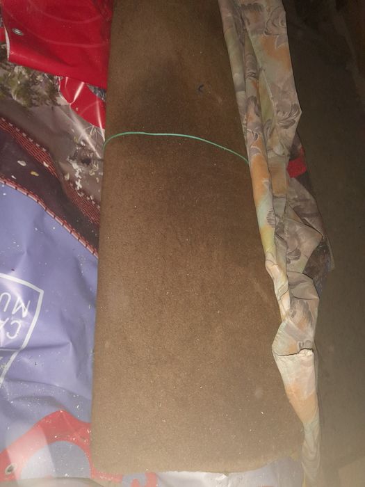 Vendo carpete em bom estado