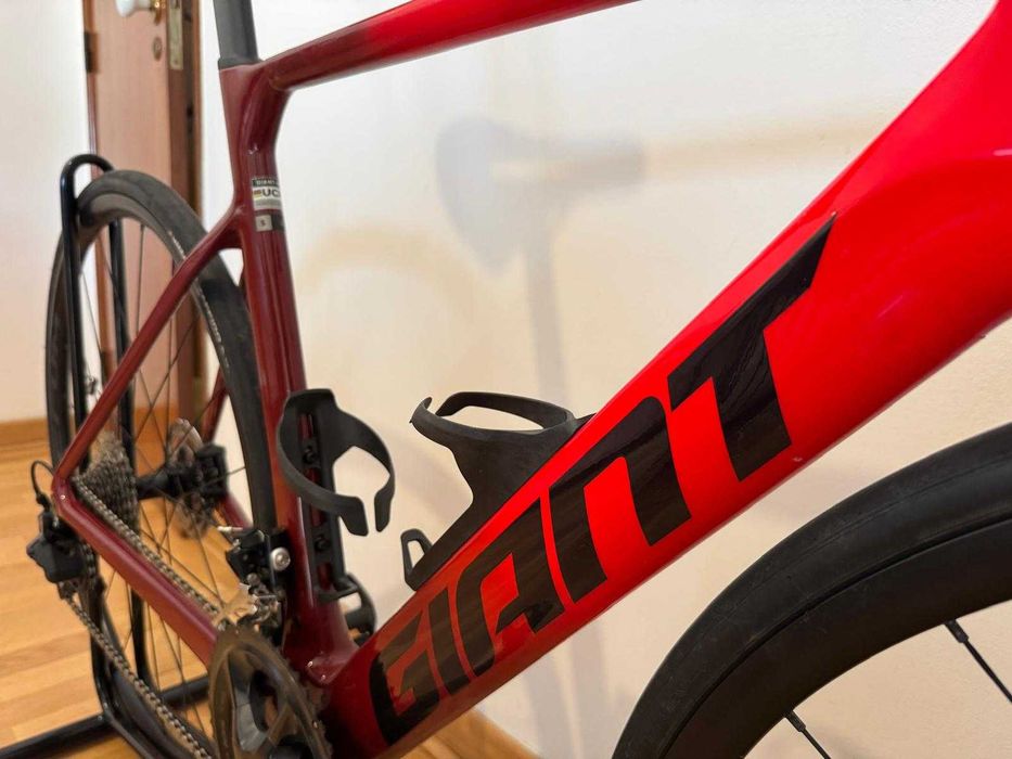 Giant Propel Advanced Carbono 2025 - Nova, com apenas 30 kms