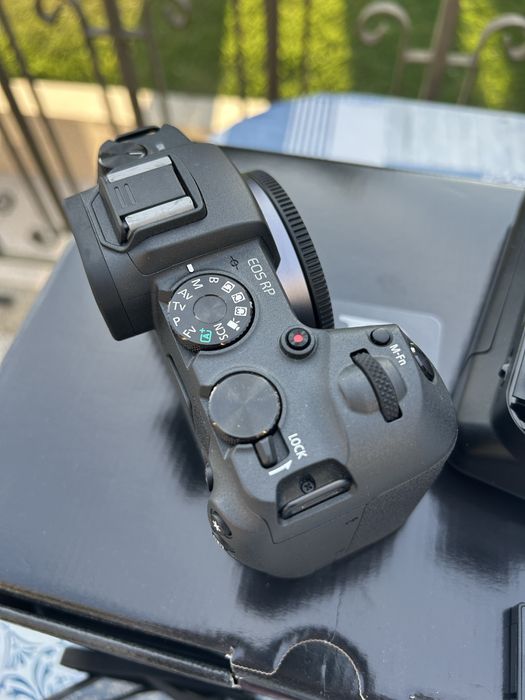 Canon RP + Grip de bateria