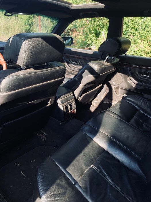 Продам BMWe38 730i