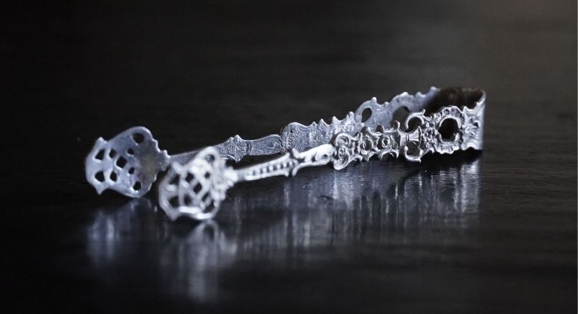 Srebrne zabytkowe szczypce do cukru lodu sztućce vintage retro