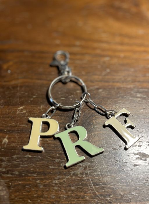 Porta chaves com letras