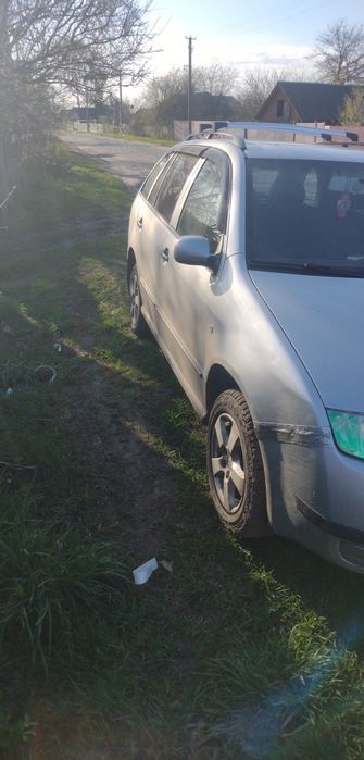 Продам Шкода Фабия,универсал: 4 400 $ - Skoda Миколаїв Жовтневий на Olx
