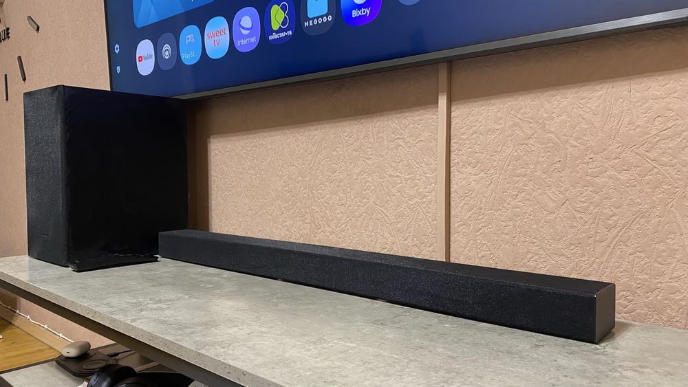 Саундбар Samsung HW-T450 (2.1, 200W)