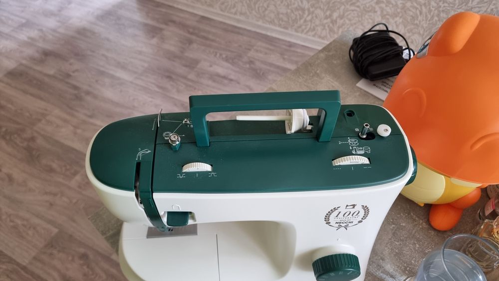 Швейная машина Necchi K121A