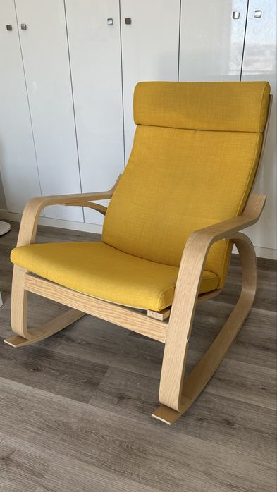 Cadeira de baloiço IKEA POÄNG amarela