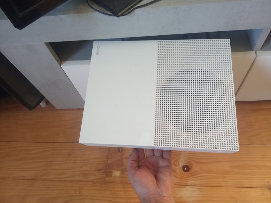 Xbox One s como nova