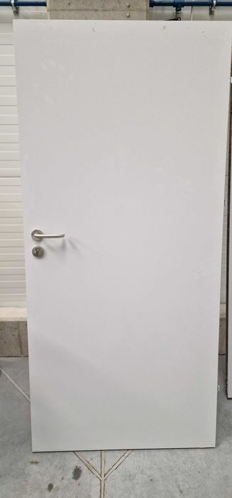 Drzwi wewnętrzne prawe z demontażu 90x200