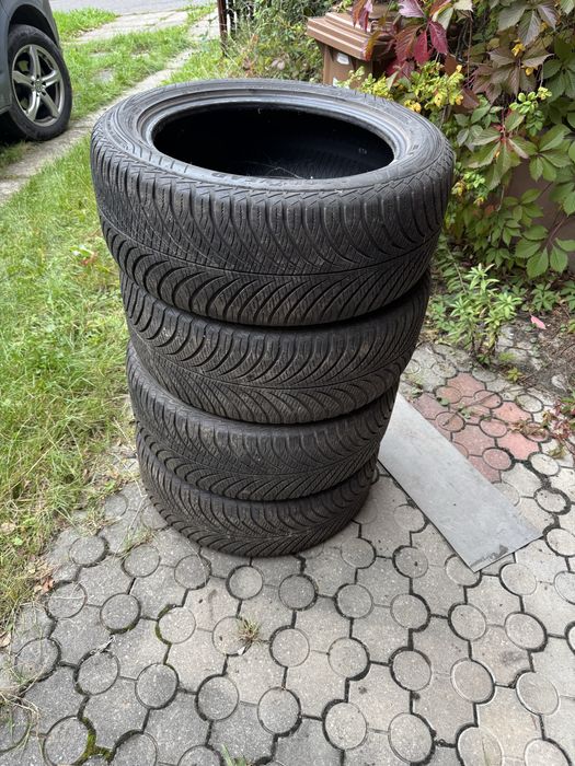 Opony zimowe goodyear 235/50/18