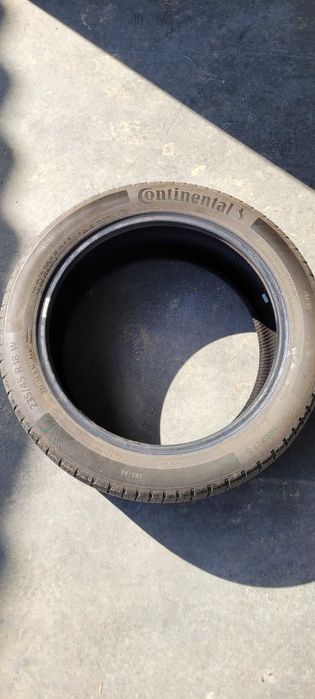 Opony letnie 235/45/18