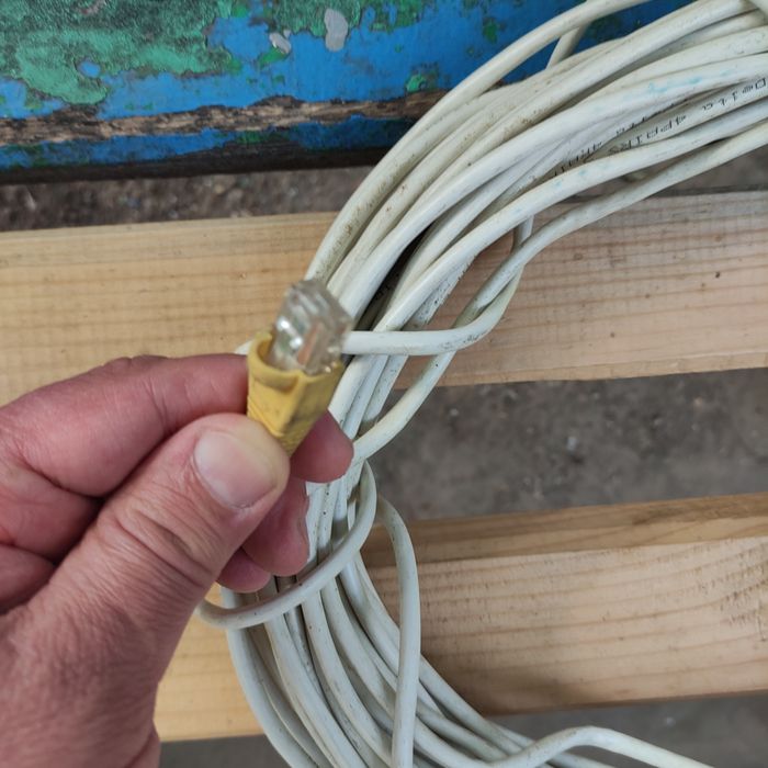 Дріт для підключення інтернету