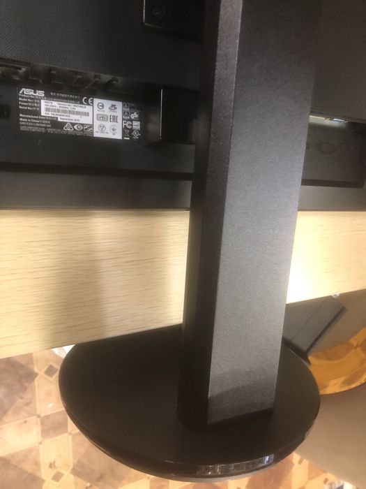 Монітор ASUS 27 дюймів