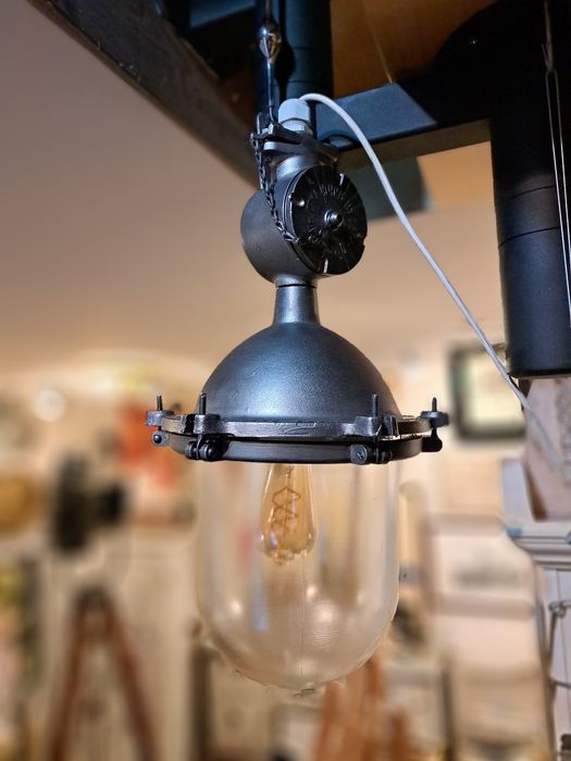 Lampa przemyslowa loft industrialna
