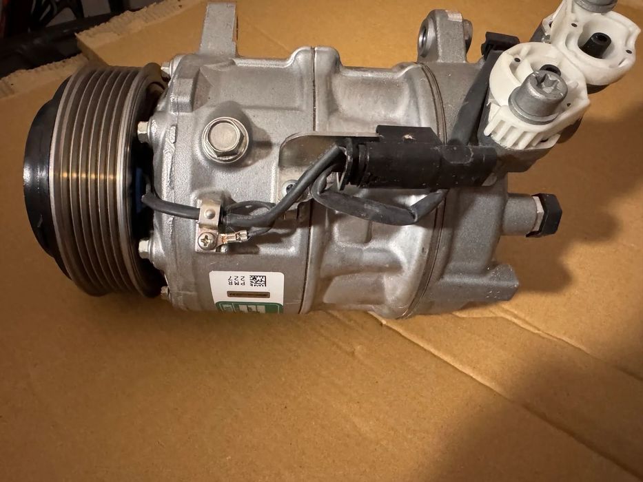 NOWA Sprężarka Kompresor klimatyzacji BMW MINI F40 F10 G30 F48 F15 64525A3F1D2