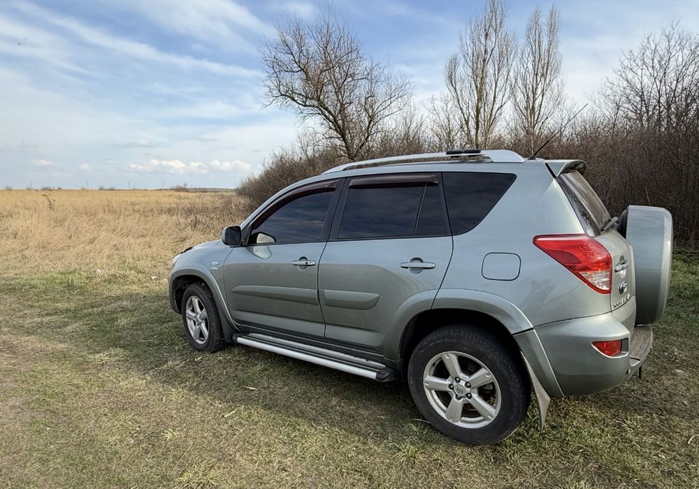 Продам Тoyota RAV4 2006