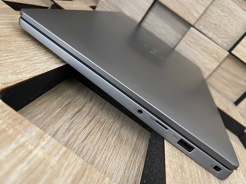 №5376 Ноутбук Dell Latitude 7400 FHD IPS 14''/і7-8665U/8Gb/SSD256Gb