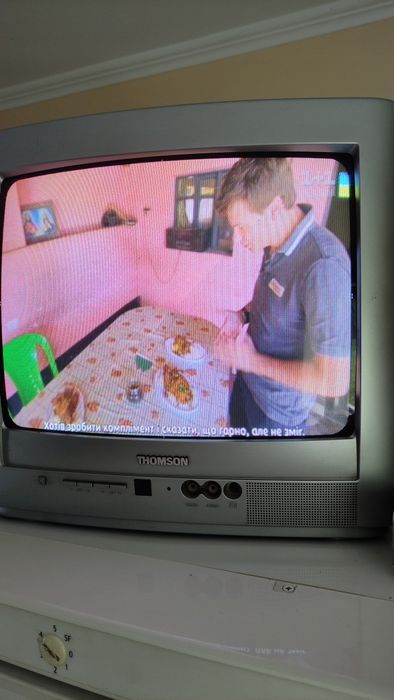 Телевізор Thomson 14 дюймів маленький