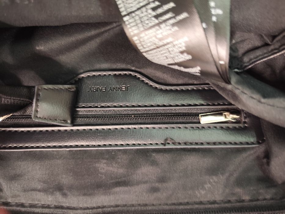 Torebka czarna skóropodobna