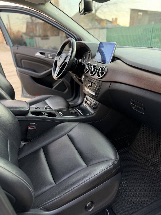 Продам Mercedes - Benz  Електромобіль