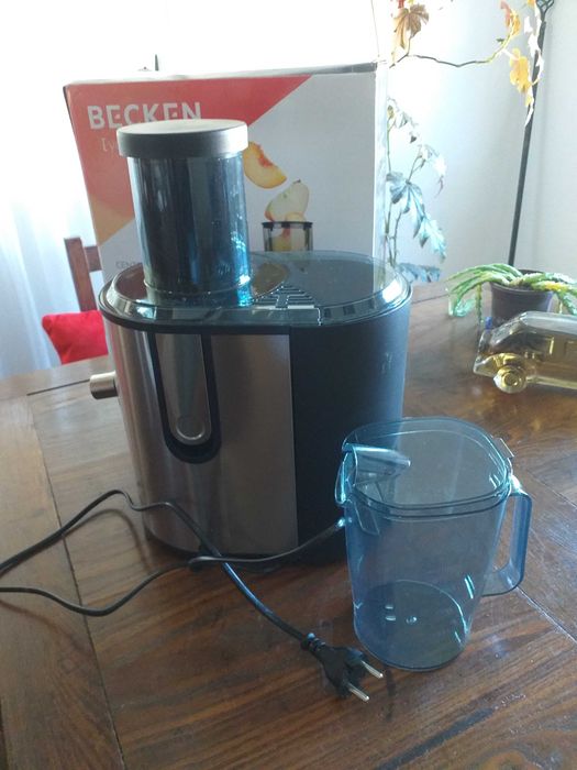 Maquina de sumos nova