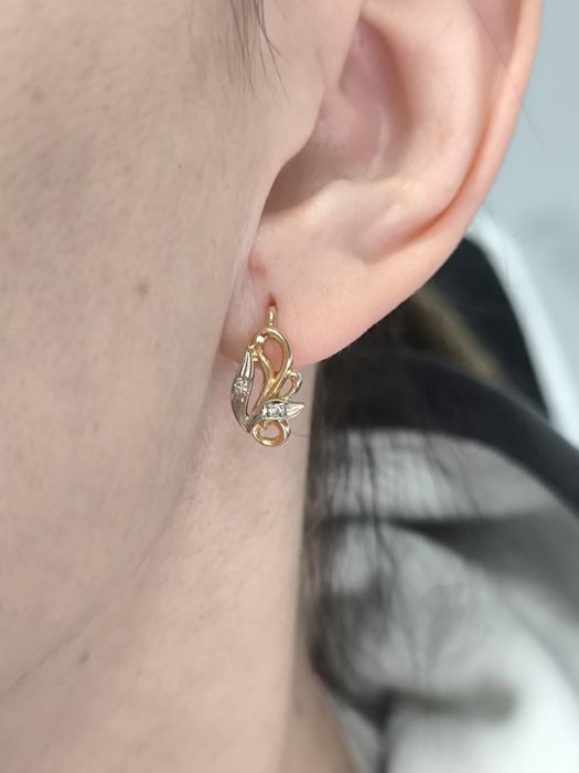 Серьги золотые с бриллиантами (3.22гр)