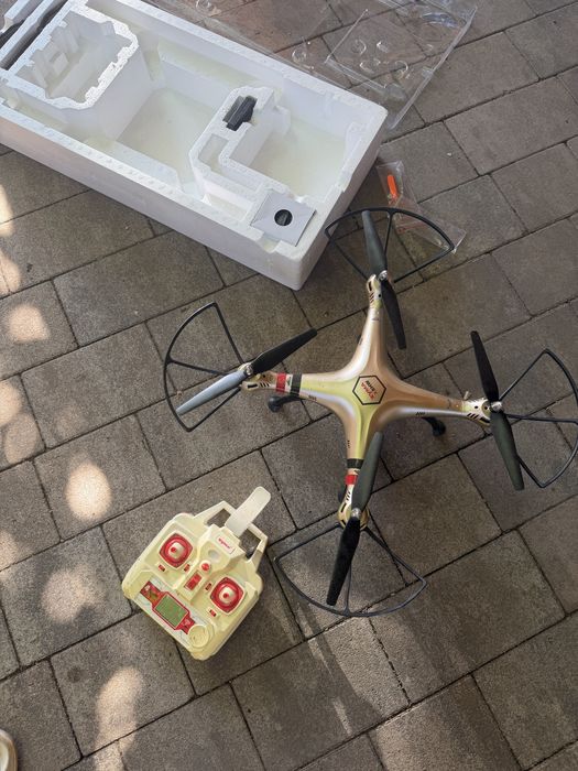 Квадрокоптер SYMA X8HW