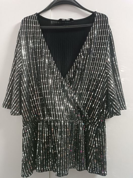 Блузка маєтками 50-52 р