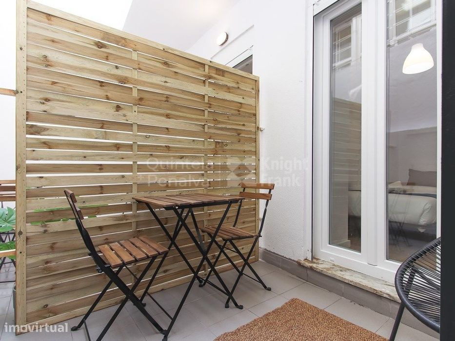 Apartamento T2 renovado e com jardim no Areeiro, Lisboa — Areeiro, Lisboa