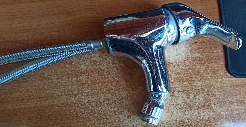 Torneira água quente/fria para bidé, lavatório, etç,