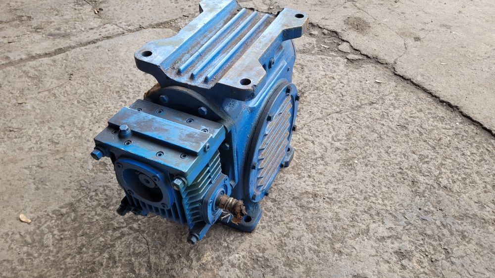 Редуктор Ч2. 160-200-12-21