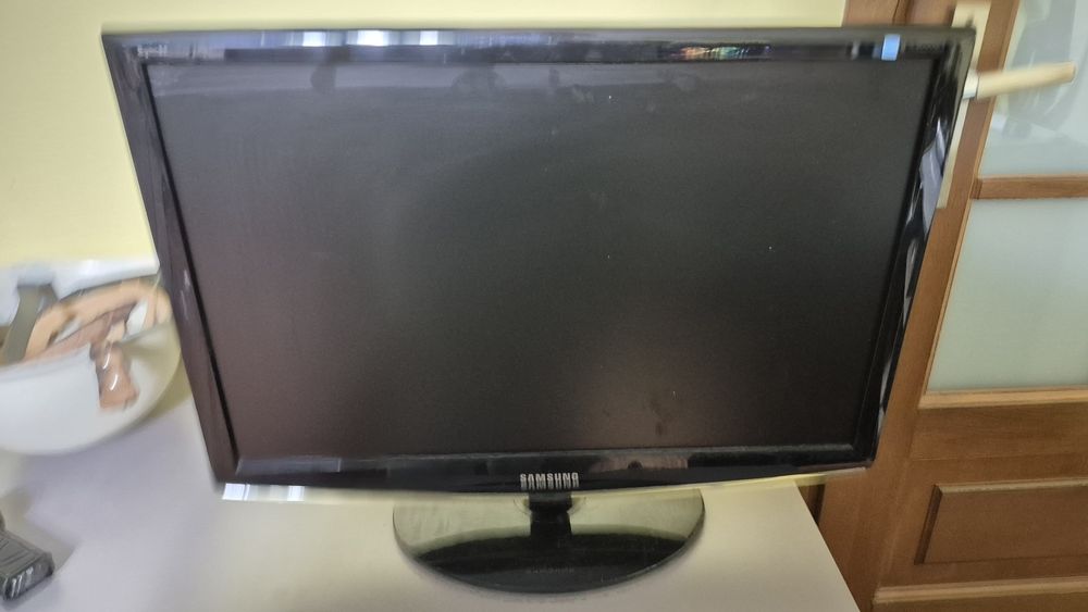 Monitor Samsung 2433BW