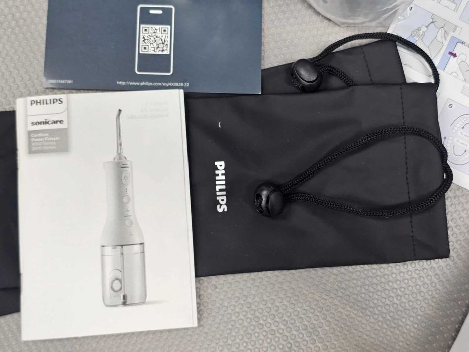 Продам комплект іригаторів Philips Sonicare Flosser 3000