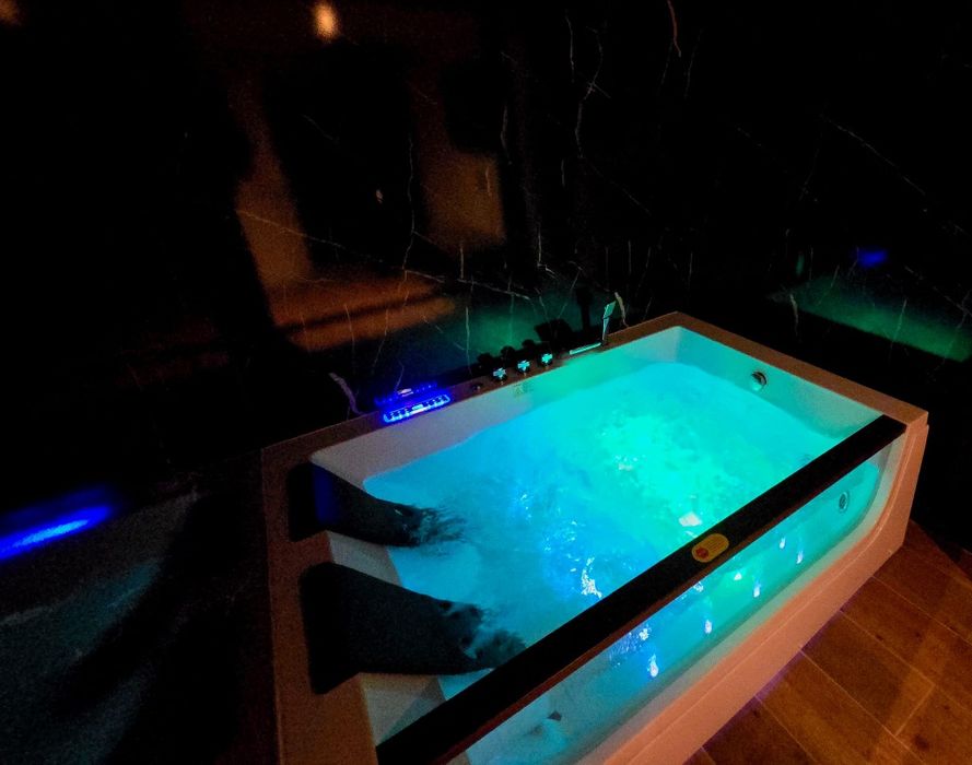 Apartament z jacuzzi/wanna/studio fotograficzne