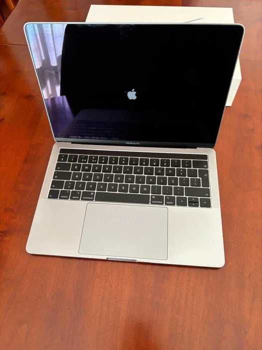 Macbook Pro 13" 2020 Como NOVO - Custou 1600€