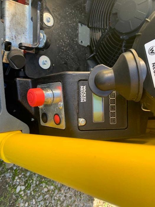Віброплита дизельна Wacker Neuson DPU90 - 90см ущіл. реверсивна 771 КГ