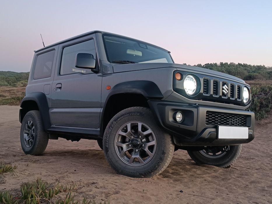 Suzuki Jimny 4 Lugares Full Extras com Histórico de Revisões