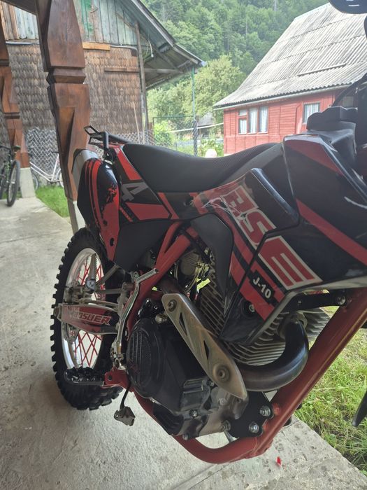 Продам мотоцикл Bse J10 Enduro